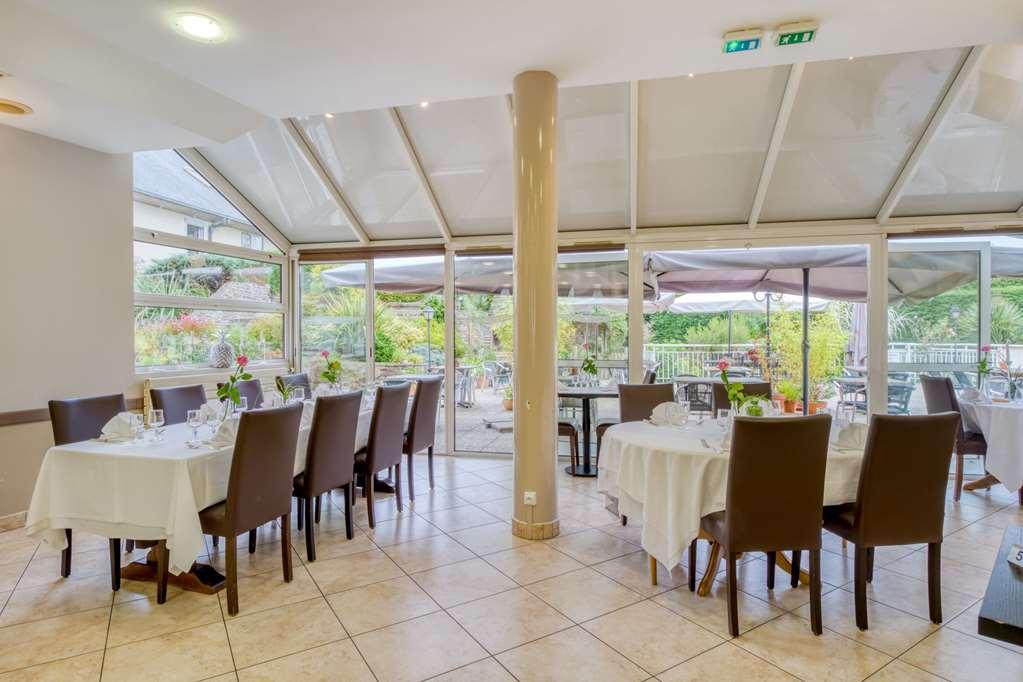 Brit Hotel Le Cygne Saint-Hilaire-du-Harcouet Restaurant photo